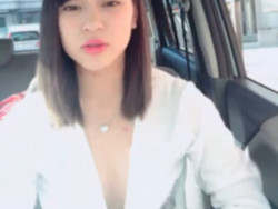 元こぶしファクトリー小川麗奈がLINELIVEで彼氏とイチャつきノーブラ乳チラ見せ
