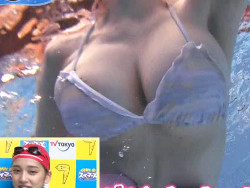 いきなりスイマーズで都丸紗也華のニプレスポロリエロい爆乳スイミング