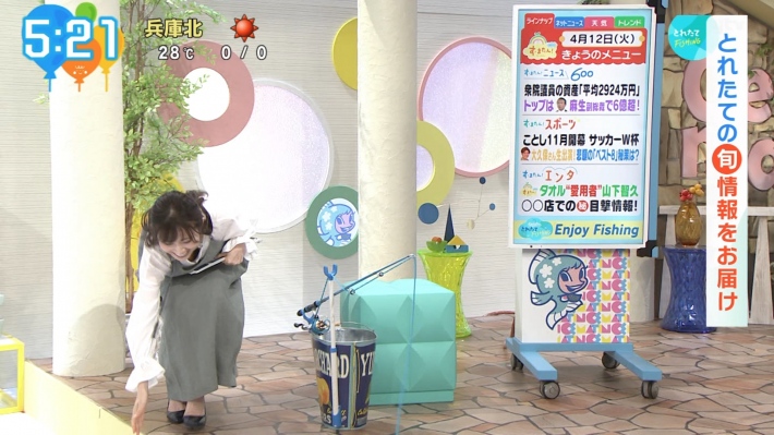 佐藤佳奈アナおっぱい1