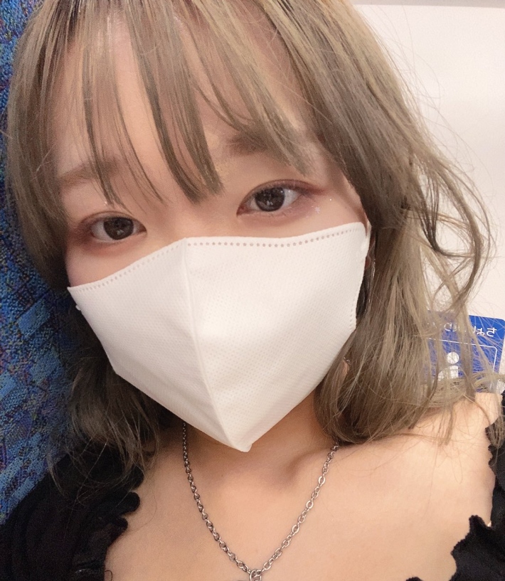 顔出しおっぱい9