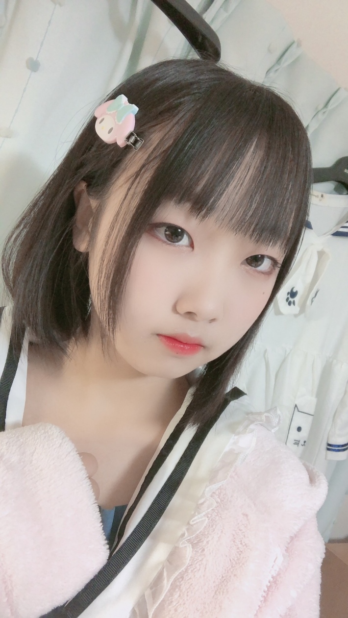 童顔女子9