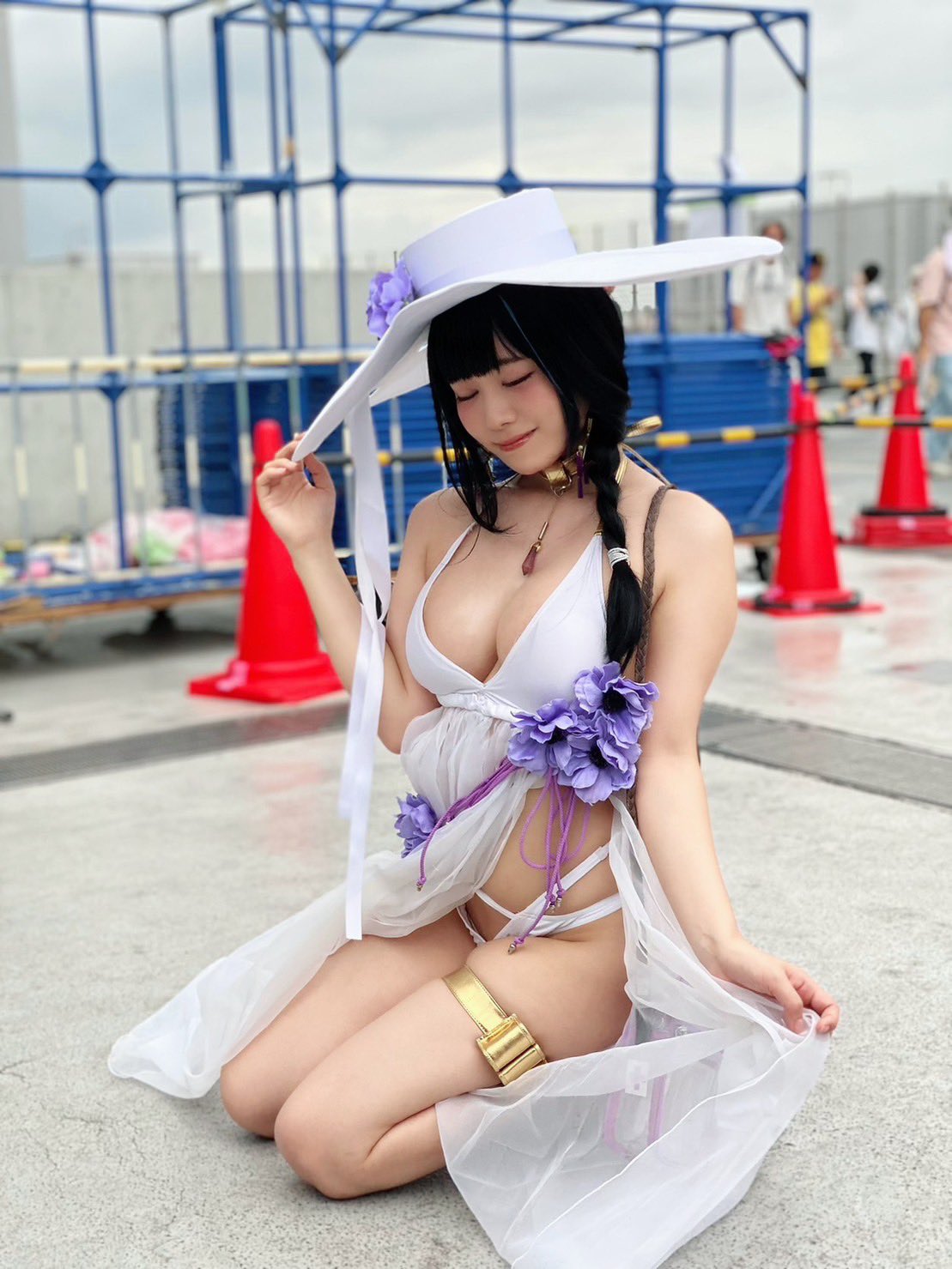 夏コミc102でnikkeメアリーコスプレした爆乳東雲うみが乳輪チラ みんくちゃんねる 