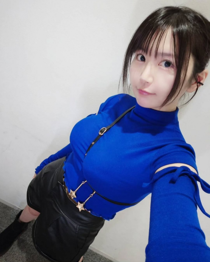 小岩井ことり巨乳パイスラ4