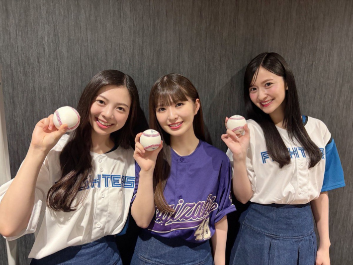 乃木坂46始球式パンチラ1