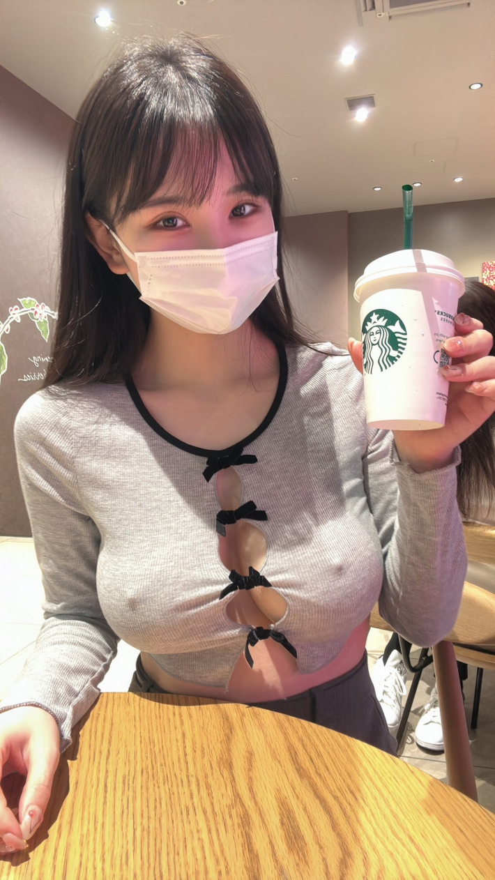 露出狂Hカップ浪人生3