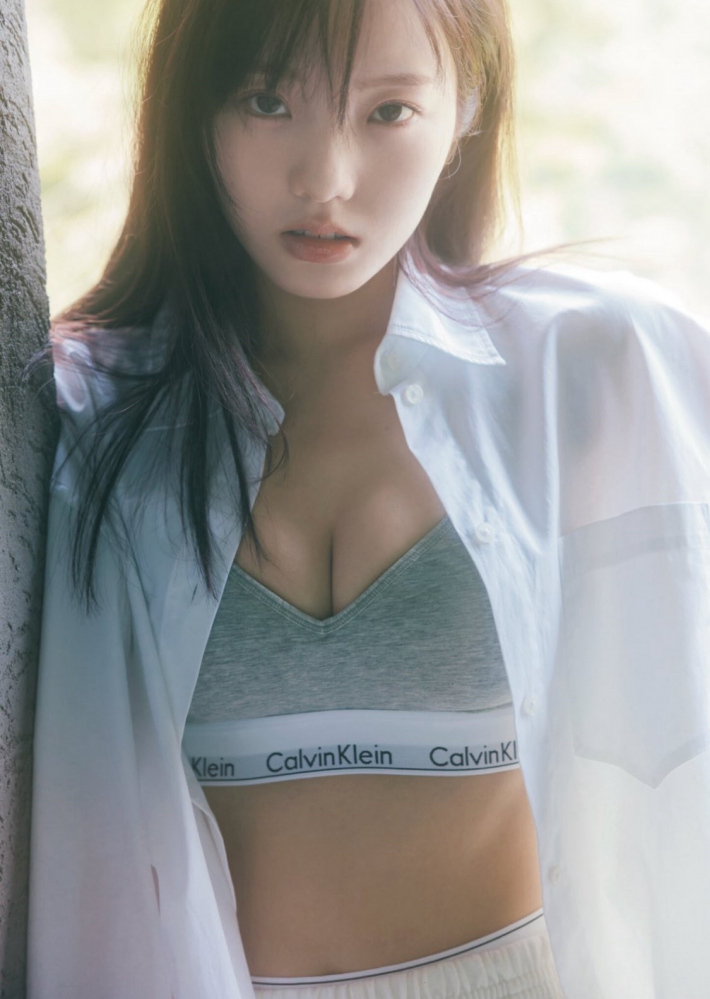 本田真凜カルバンクライン巨乳1