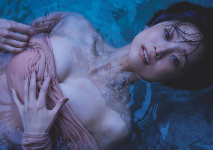 渡邊渚エロ下着姿2