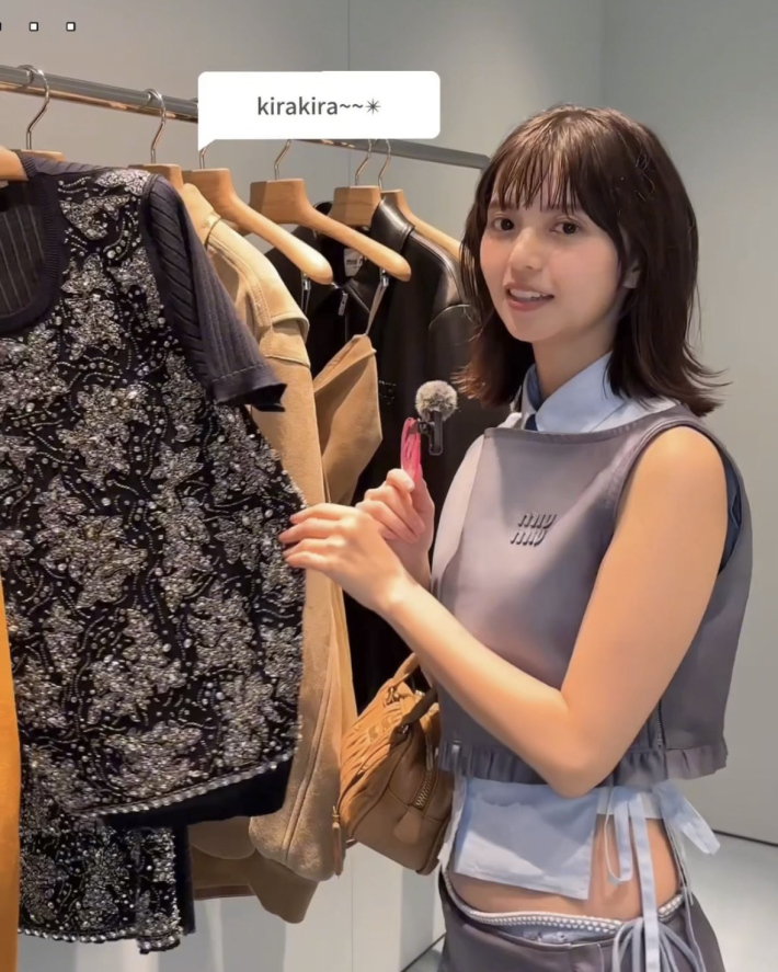 齋藤飛鳥MIUMIUパンティ7