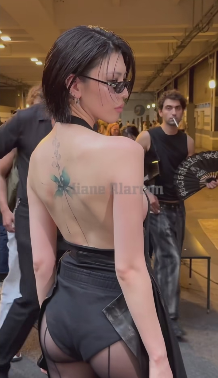 三吉彩花1